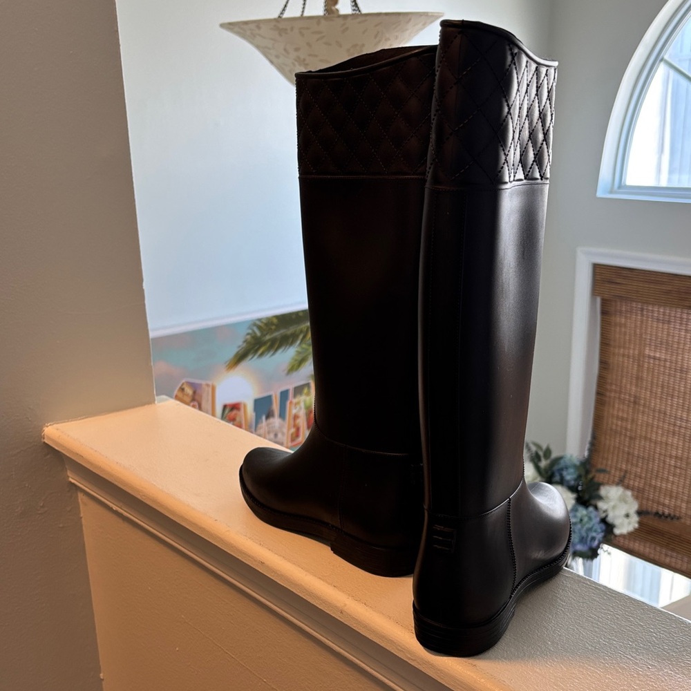 Dirty Laundry Black Quilted Winter Boots